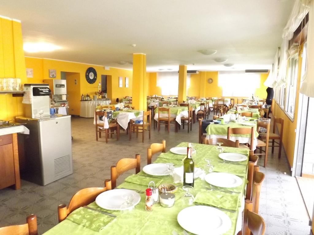 Hotel Villa Claudia Bellaria-Igea Marina Luaran gambar