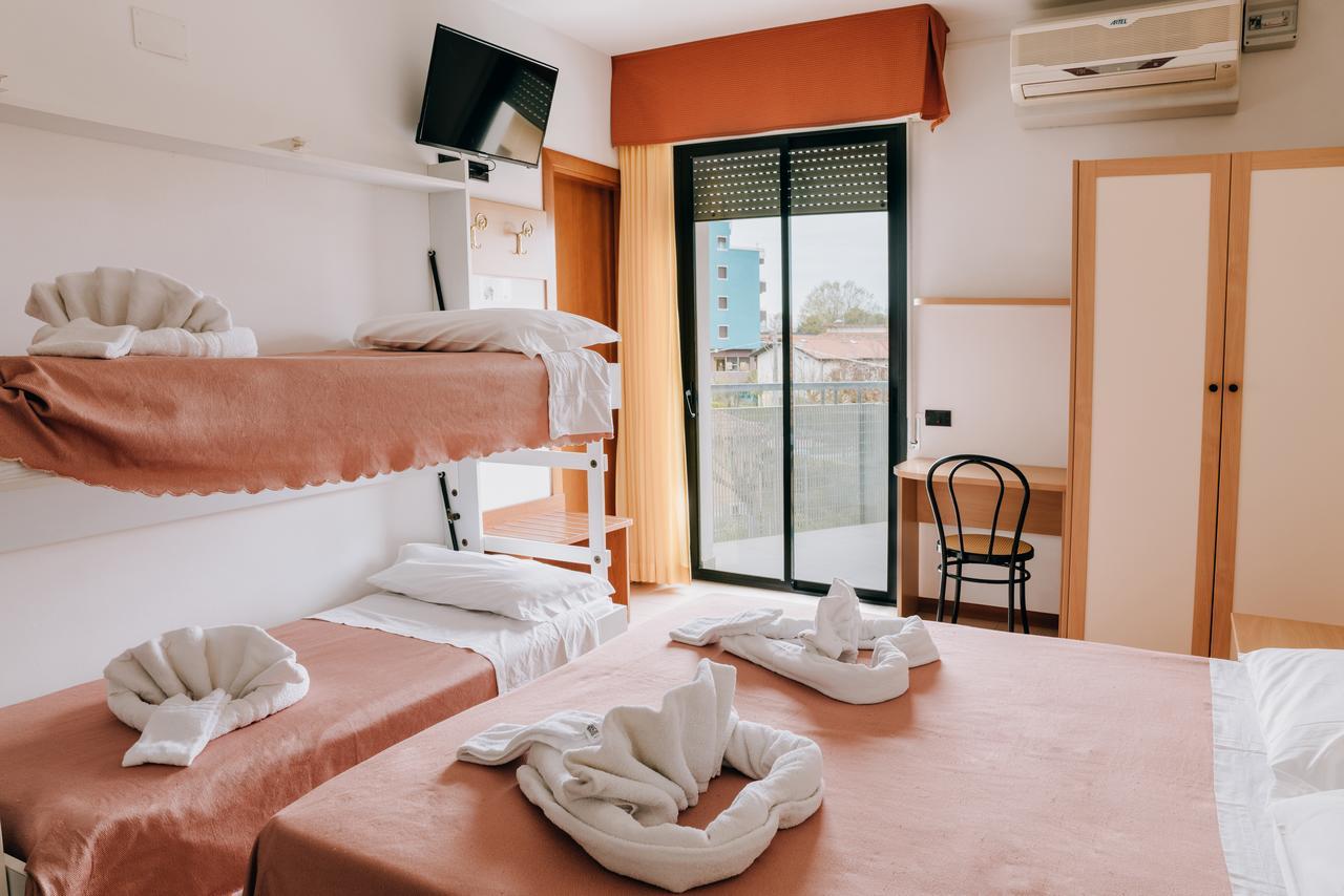 Hotel Villa Claudia Bellaria-Igea Marina Luaran gambar