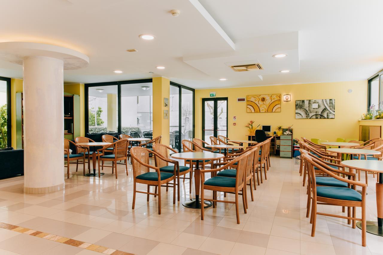 Hotel Villa Claudia Bellaria-Igea Marina Luaran gambar
