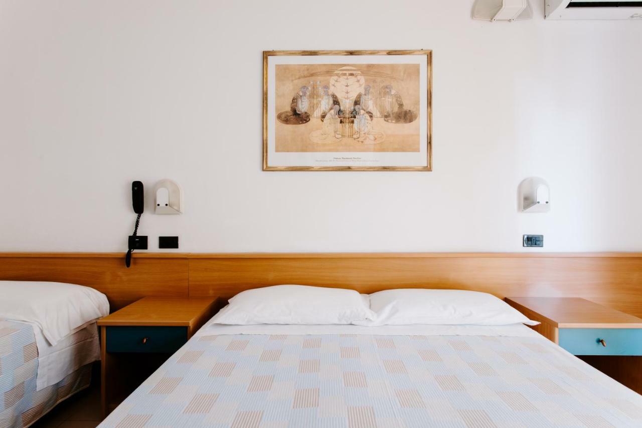 Hotel Villa Claudia Bellaria-Igea Marina Luaran gambar